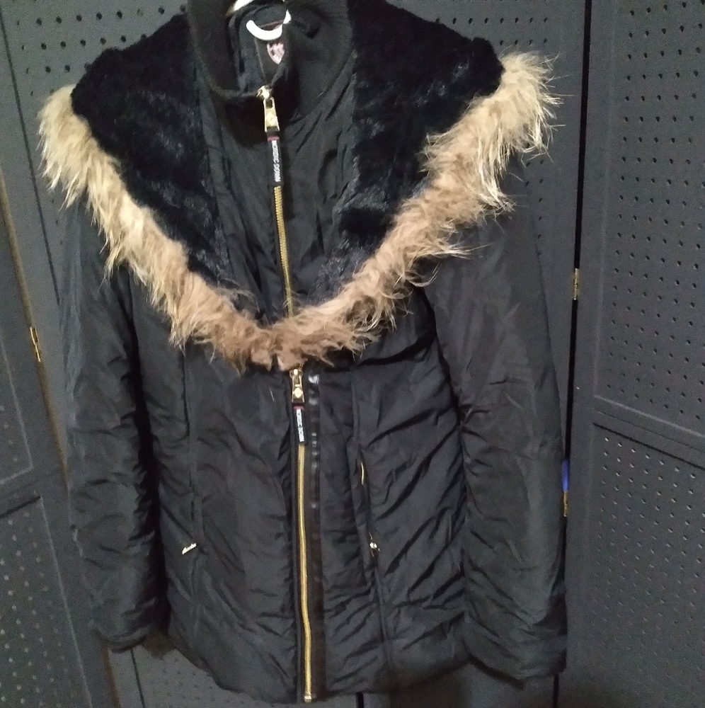 Nordic Down Women's Black Faux Fur Trimmed Jacket